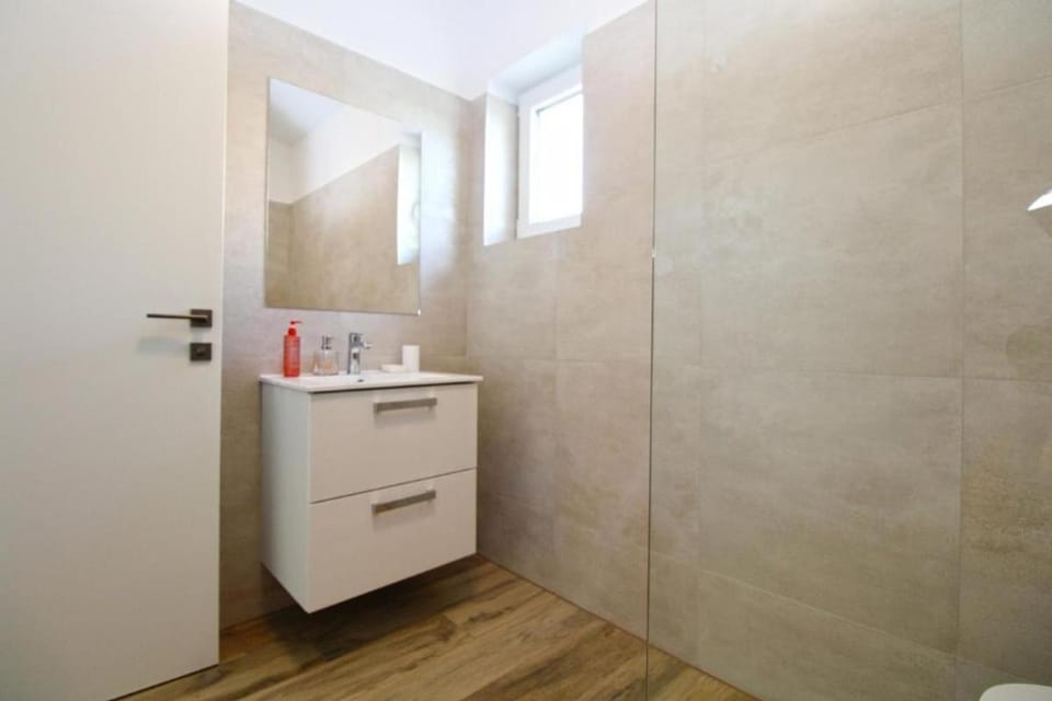 Modern villa with private pool and garden Villa in Fažana