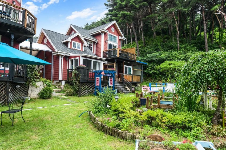 gyeongju mabeobyiseong pensyeon Bed and Breakfast in South Korea