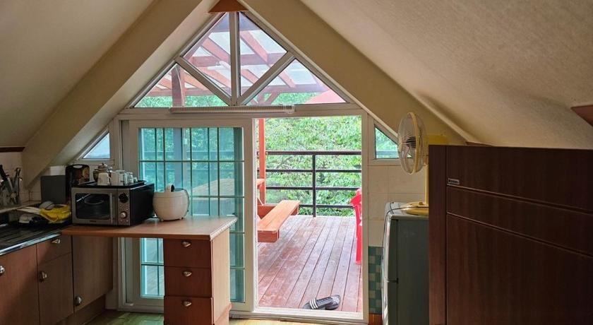 Jecheon Areumdaun Sesang Pension Bed and Breakfast in South Korea