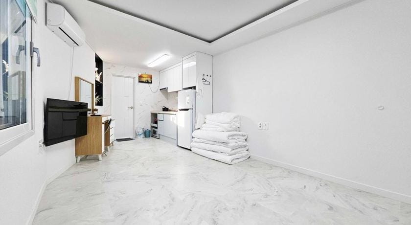 Uljin Jeongdam-eun House Ocean View Pension Bed and Breakfast in South Korea