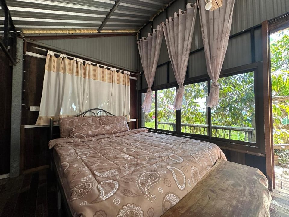 Cashew Garden House Farm Stay in Chalong