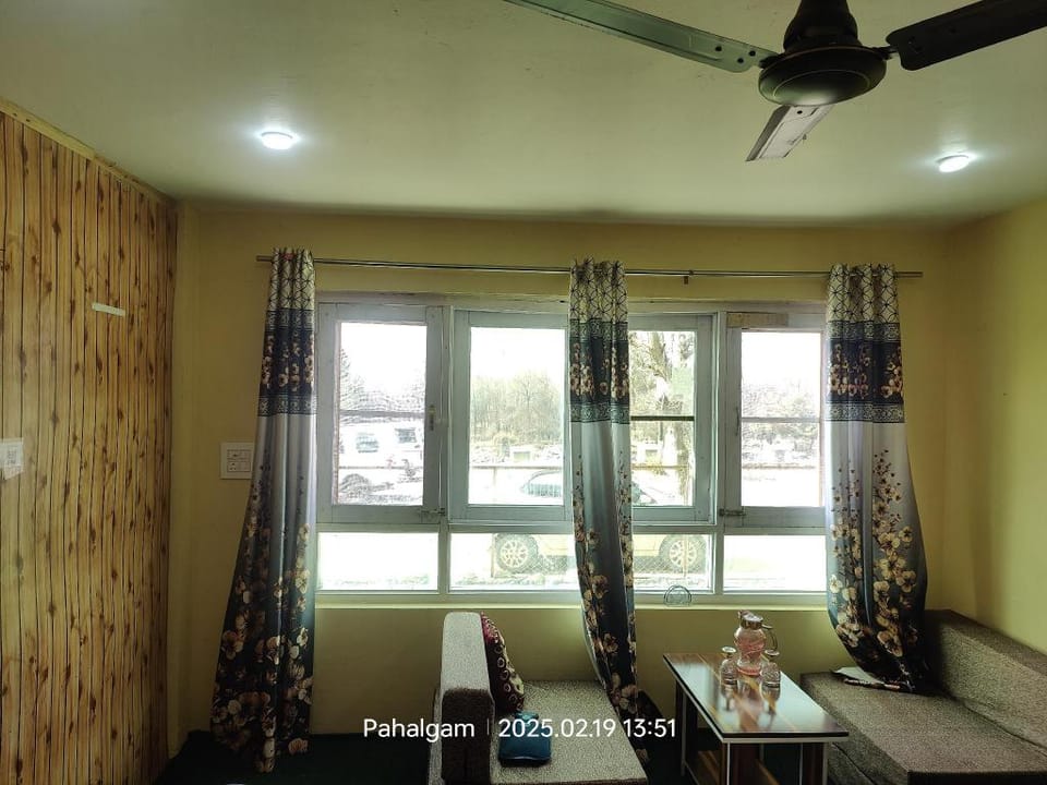 HATYZ Guest House and Restaurant Hotel in Punjab