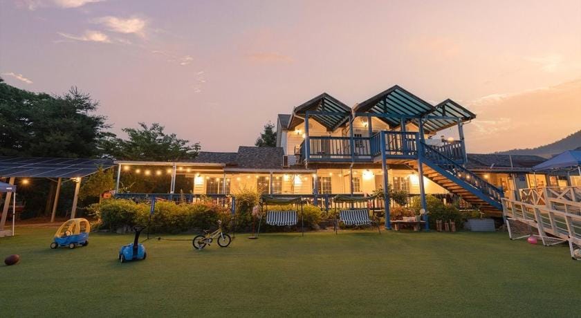 Taean Lily Pension Bed and Breakfast in South Korea