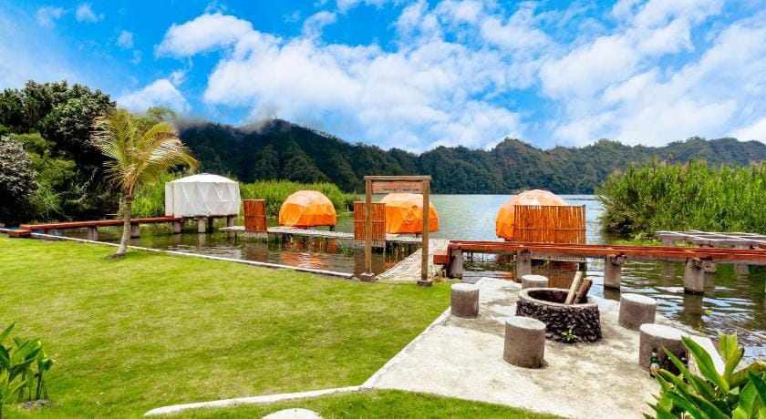 Jempana View Luxury tent in Karangasem Regency