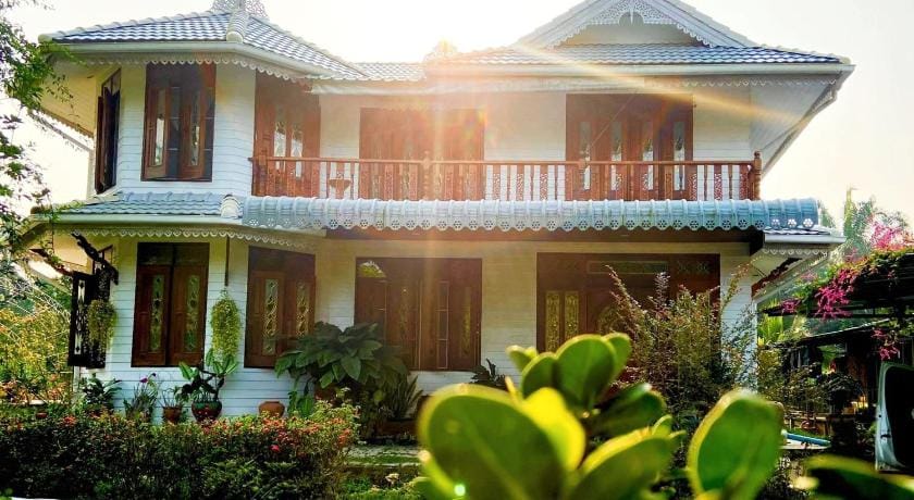 พรผู้สร้าง Farm Stay in Thailand