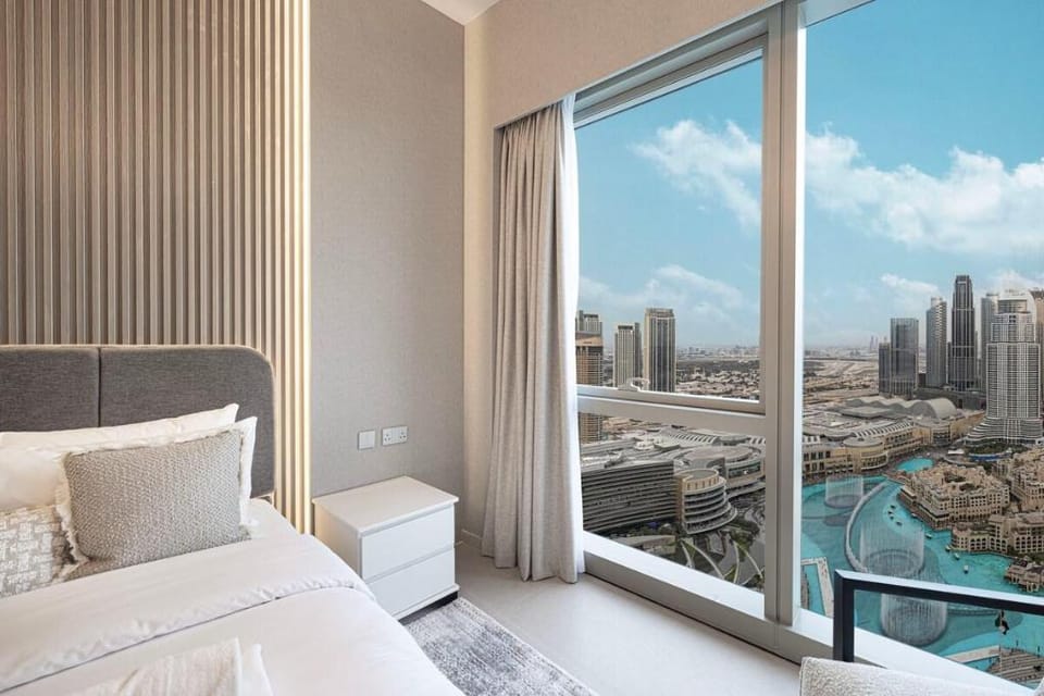 Gogoto Ultra LUX Burj View Spacious High Floor Apartment in Dubai