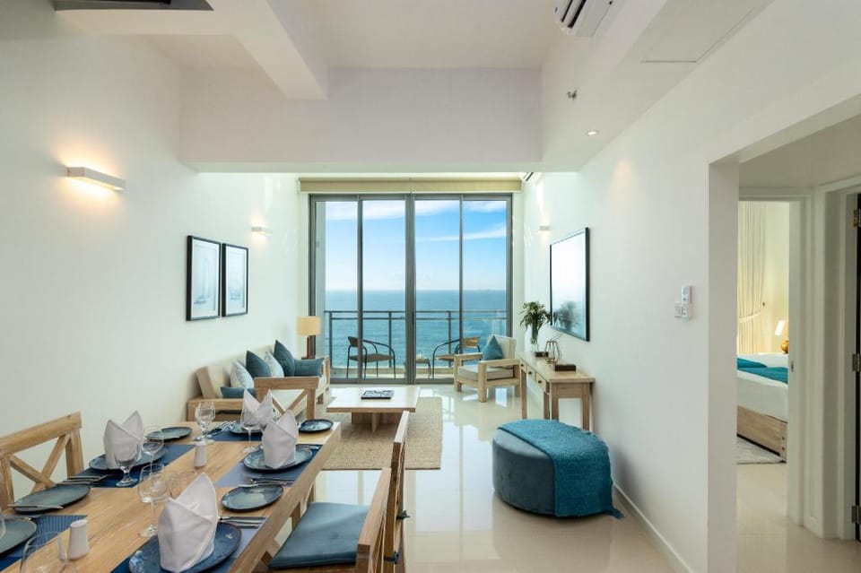 Oceanfront Condominiums - Galle Hotel in Galle