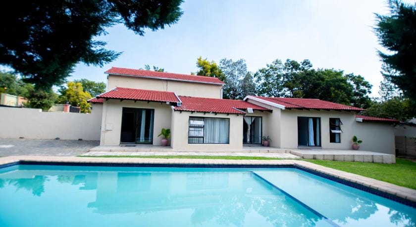 Prestigious Apartments Apartment in Randburg