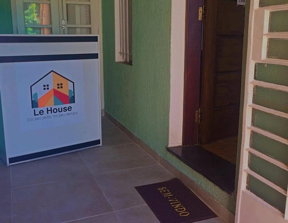Le house hostel Bed and Breakfast in Sao Paulo City