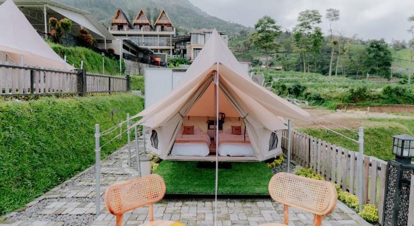 Glamping Telaga Menjer By Travelink Vacation rental in Indonesia