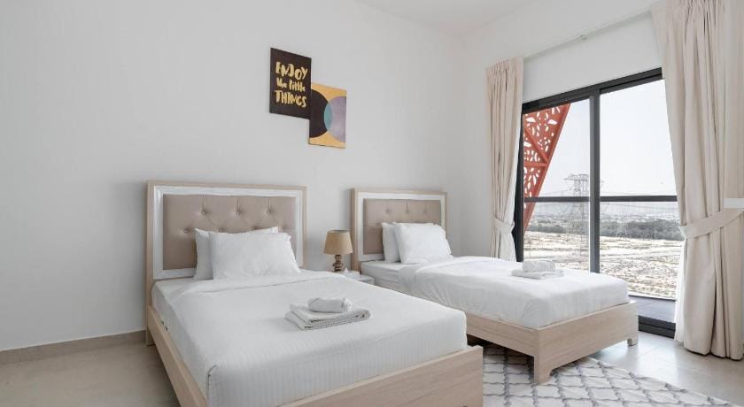 Delightful 2 Bedrooms In Jumeirah Village Circle Apartment in Dubai