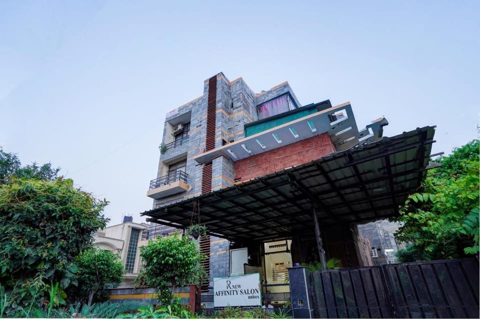 Hotel O LUXURY RETREAT Hotel in Noida