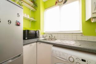 Relaxing 1BR Deptford Stay -Wi-Fi -Sleep 4 Apartment in London Borough of Southwark