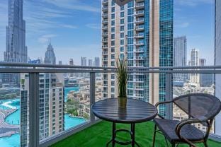 Full Burj Khalifa View 2 Bedroom in Downtown Vacation rental in Dubai