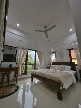 Refreshed 3BR  - The Light House Apartment in Ubud