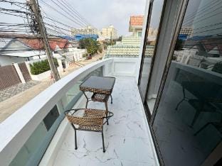 g cozy pool villa  Villa in Pattaya City