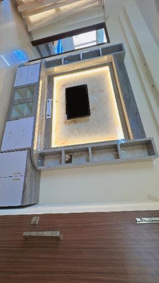 Pixiestays| smart,Tv, AC, Wifi |1807 2BHK Malad Apartment in Mumbai