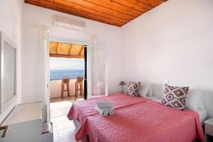 Apartment Metis - Stunning Sea Views Apartment in Corfu, Greece