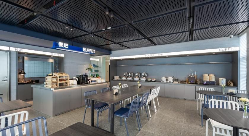 Atour Light Hotel Suzhou Jinji Lake Xinghai Square Metro Station Hotel in Suzhou