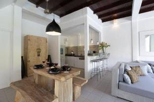 Private villa w. pool near 66 in Seminyak Vacation rental in Kuta
