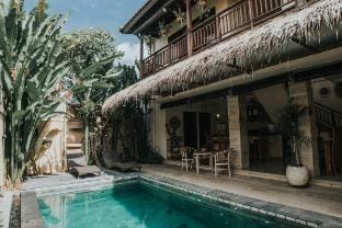 Stylish 2 bedrooms Villa with pool in Canggu TSL Villa in North Kuta