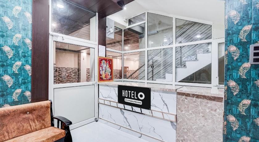 Hotel O Shree Ji Puram Near Prem Mandir Hotel in Uttar Pradesh