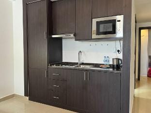 ASHRI HH Spacious Studio in JVC, Dana Tower Vacation rental in Dubai