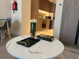 ASHRI HH Luxurious Studio in Laya Heights Vacation rental in Dubai