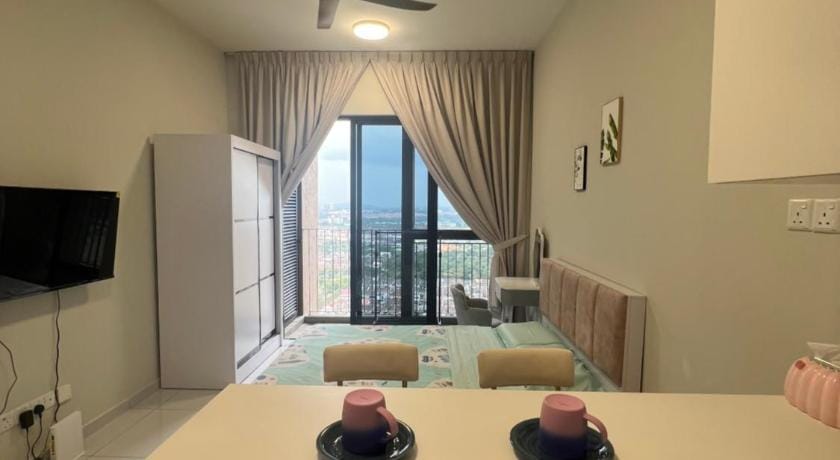 Skytrees Apartment is a 5-minute walk from Aeon. Apartment in Johor Bahru