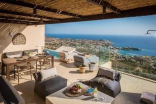 Villa Helios - Elevate your Senses Villa in Crete