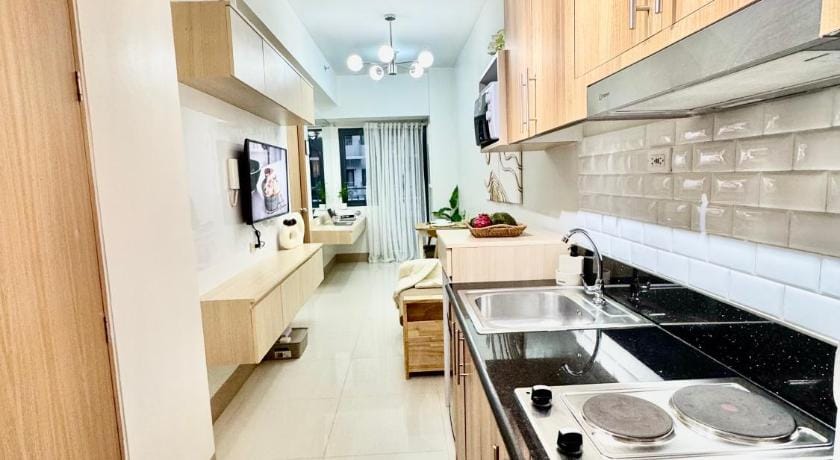 Minimalist Chic Condo near MOA-Shore3 Tower2 Hotel in Pasay