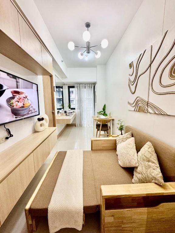 Minimalist Chic Condo near MOA-Shore3 Tower2 Hotel in Pasay