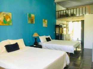 Chez Phuong Cat Ba -Private entire house Vacation rental in Laos