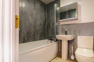 Great Ground Walk House by Yoko Property Vacation rental in Daventry District
