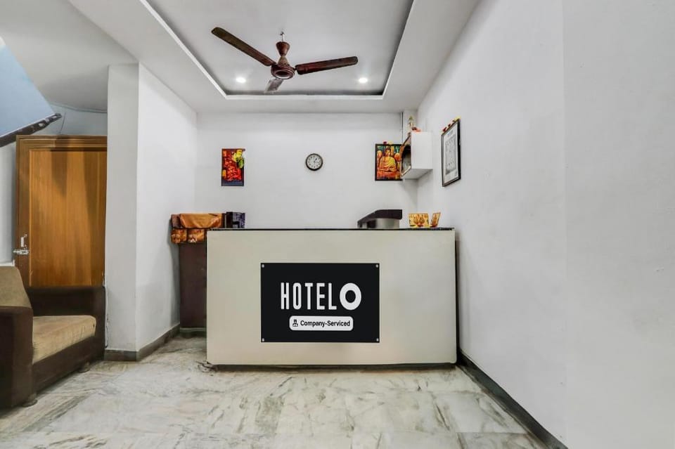 Super Hotel O Chowrasta Near Congress Bhavan Hotel in Telangana
