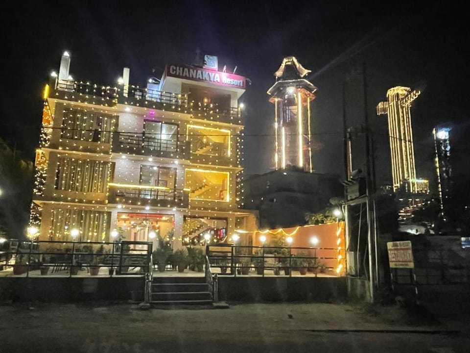 Sakar Chankya Resort Hotel in Uttarakhand