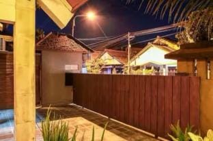 Luxurious Javanese Villa 6 BR Vacation rental in Special Region of Yogyakarta