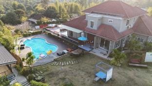 PoolVilla (Big house) Villa in Thailand