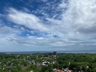 Condo near Mactan Cebu Airport with sea view balcony by LC Staycation Apartment in Lapu-Lapu City