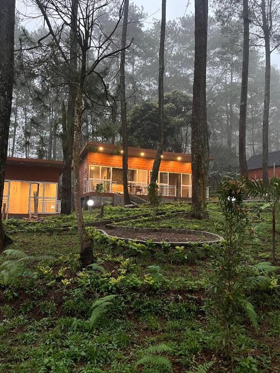 Cabinlyfe by MHM Hotel in West Java