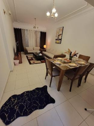 Cosy/Classic 2bed Apt. near Expo center Apartment in Al Sharjah