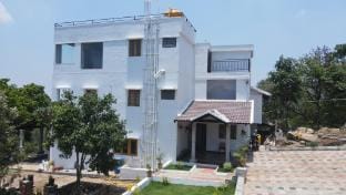 Panoramic view of  Mountain Vacation rental in Karnataka