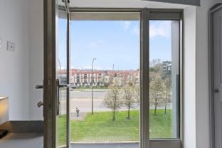 Stylish 7 Bedroom 5 Bathroom House - Free Parking Vacation rental in Northampton