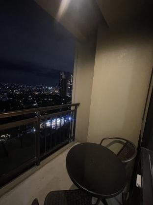 Makati Condo in Salcedo Village  Apartment in Makati