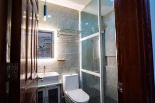 Modern 2 BR, 2 Bathroom Apartment, 6pax Maximum Apartment in Olongapo