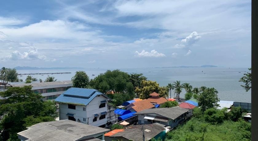 The Blu X See@Sea  F6 153 Apartment in Chon Buri Changwat