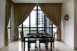 Chic 3BR D'Pristine Home, 5 Mins to Legoland Apartment in Johor
