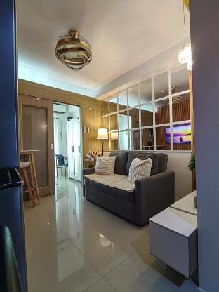 Mk Luxury Staycation Apartment in Pasay