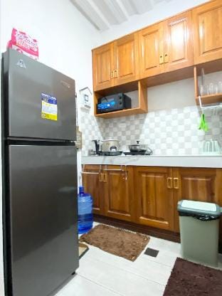Spacious 3-Bedroom Condo (87sqm) at Lacson St. Vacation rental in Bacolod