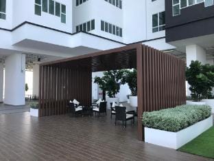 Sweet Hut Homestay Amber Cove 32Flr 2BR 6Pax Apartment in Malacca